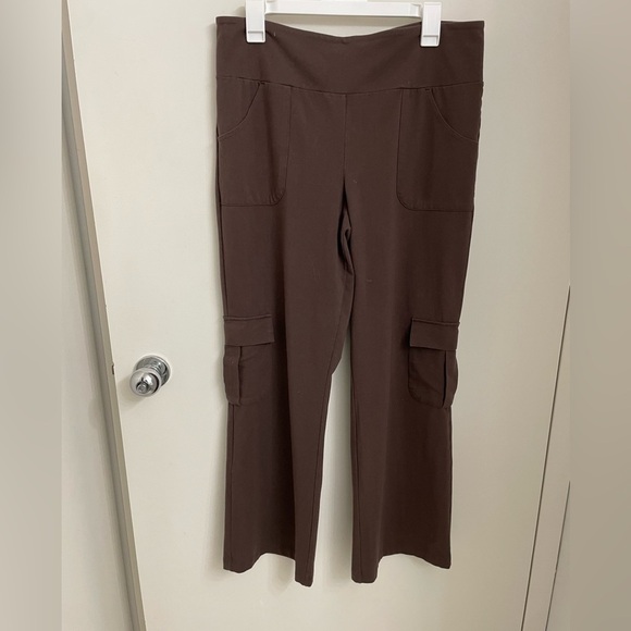 Control top boot cut cargo pants - Picture 1 of 11